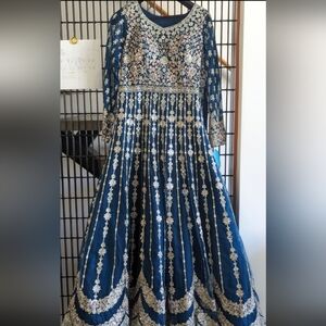 Elegant Blue Floral Long Sleeve Dress